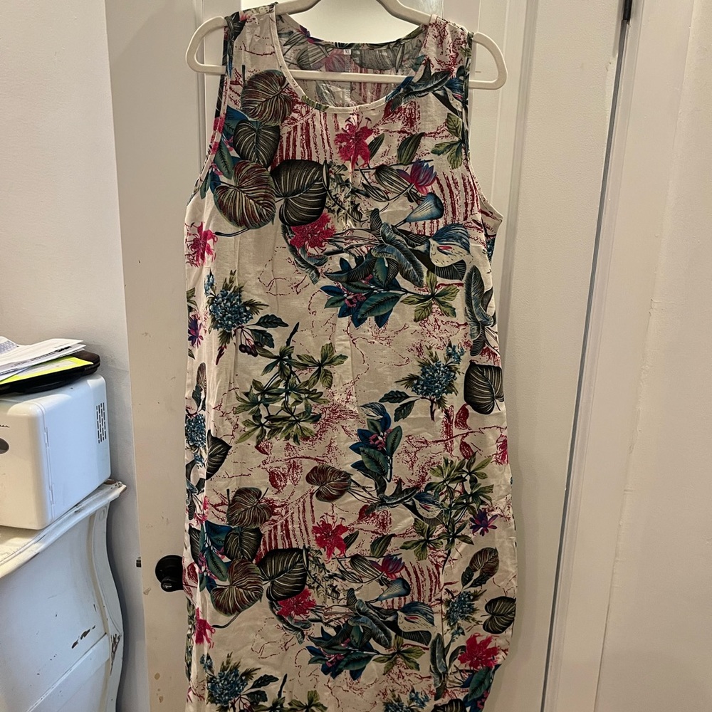 Dress - Picture 2 of 4